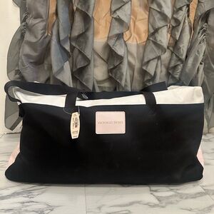 Victoria’s Secret Extra Large Duffel Weekender Bag - NWT!